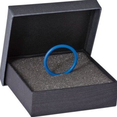 Plavi brtveni prsten u kutiji